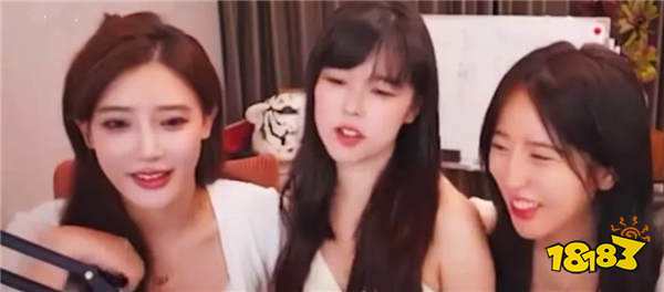 沫子男朋友疑似出轨呆妹儿？两人直播间互相撕逼，网友：共享男友吧！