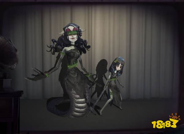 《第五人格》梦之女巫角色水边幻影皮肤截图