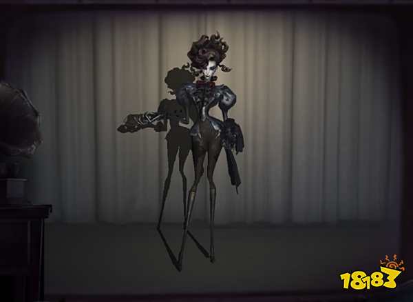 《第五人格》歌剧演员角色旧装皮肤截图