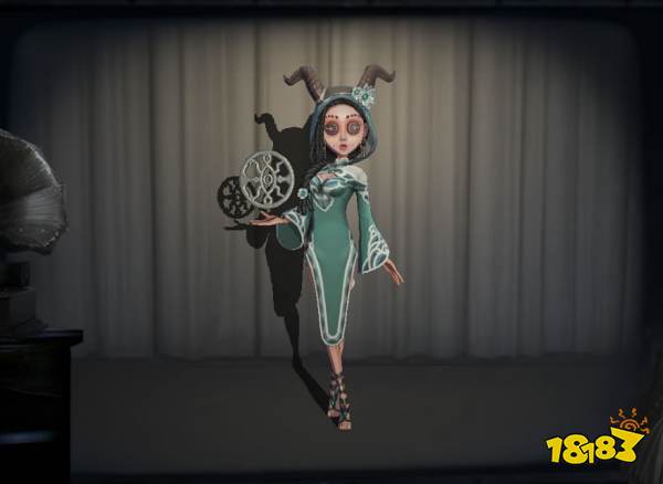 《第五人格》祭司角色普洱皮肤截图