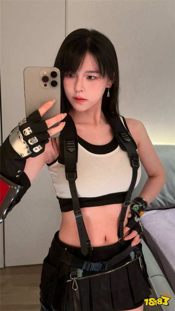 沫子慷慨营业COS蒂法!黑丝美腿性感诱惑!网友吐槽:“D法变A法”!