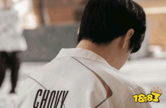 “UZI说Chovy没冠军命”引发网友热议：对，跟我一样的，要不退了算了