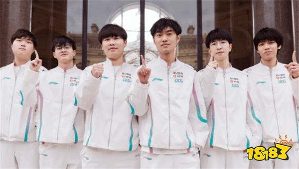 英雄联盟S14世界赛最终决赛即将打响！解说管泽元预测BLG将3-2战胜T1夺冠！