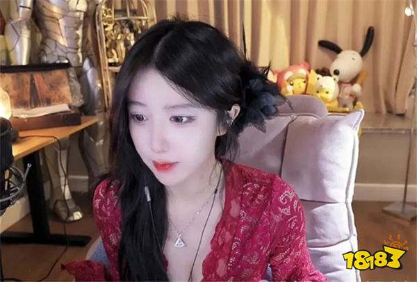 呆妹儿由游戏主播转变为助眠主播!发出的声音像猪叫,让网友直呼想穿过屏幕打你!