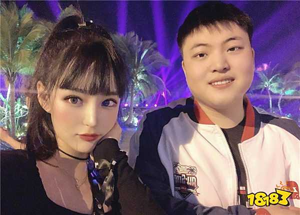 Uzi和奥咪咪八年爱情长跑终得圆满！婚礼现场Ming热情亲吻Uzi？！