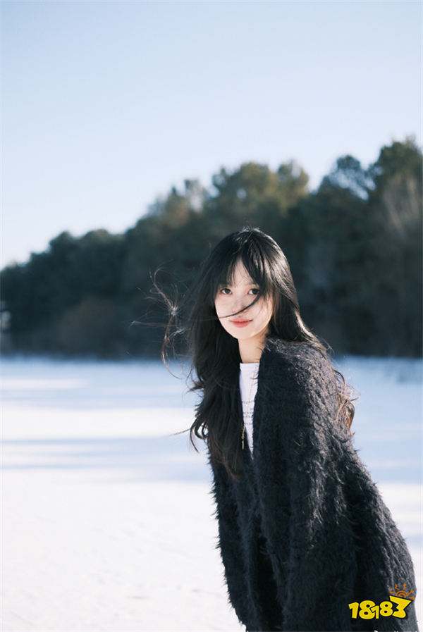 电竞圈突发:GALA与学霸女友分手引热议,职业赛场能否迎来“无牵挂”巅峰?