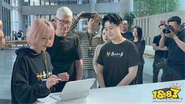 苹果总裁库克现身中国与网易CEO丁磊与见面!大赞《燕云十六声》河西版本!