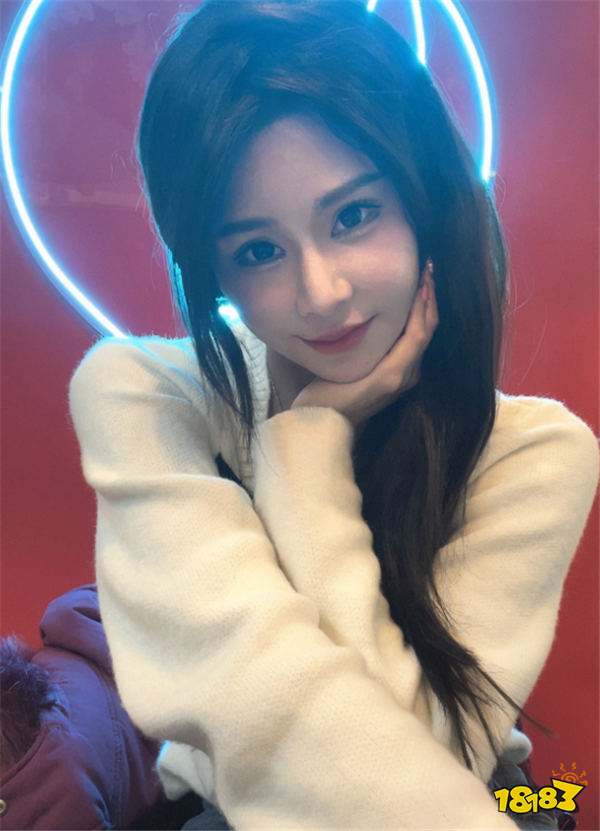 美女主播扬言不想自己出名？！害怕自己的私人定制视频被曝光！