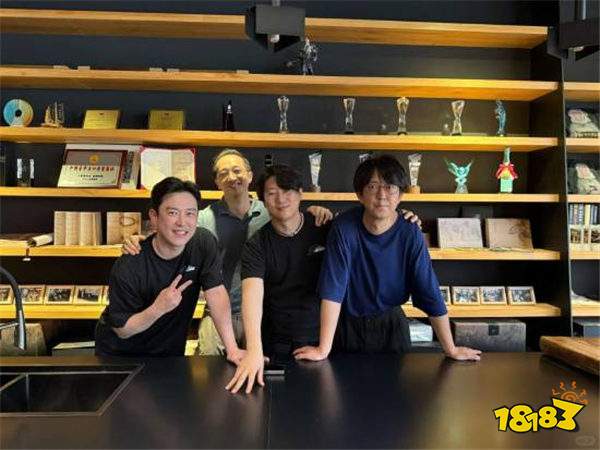 《剑星》金亨泰现身杭州，与《黑神话：悟空》冯骥杨奇等人合影留念！