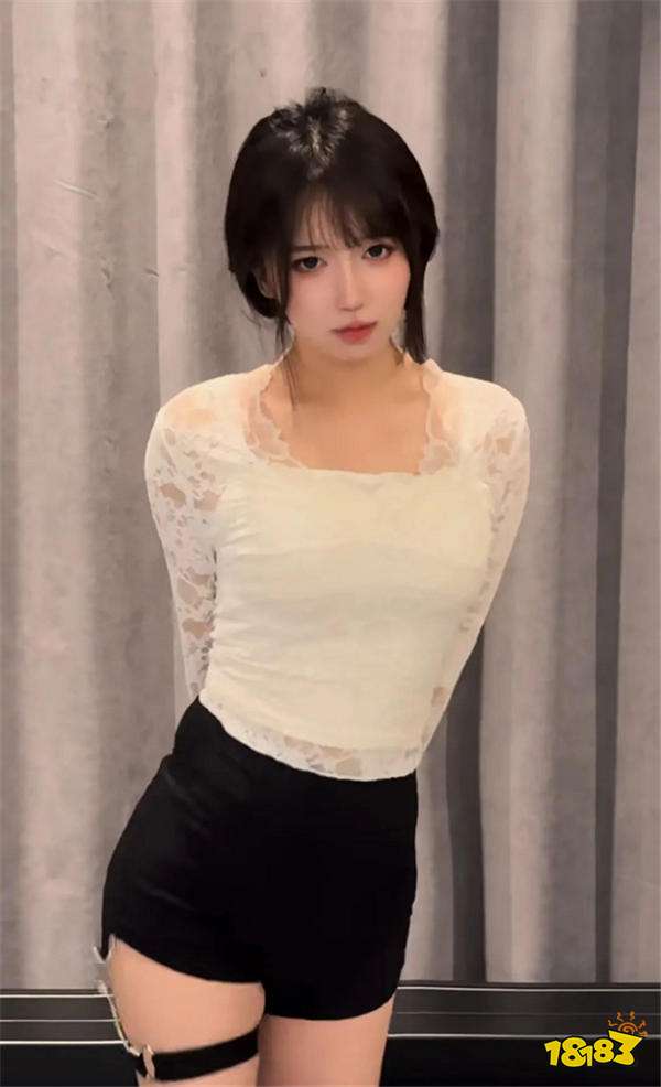 知名游戲女主播呆妹兒換平臺首次直播在線觀眾突破10w+！被網友爆料你的H視頻流出來了？！
