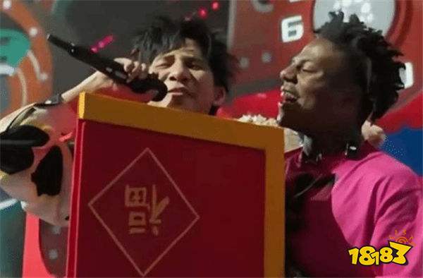 是個狠人！甲亢哥Youtube粉絲突破4000萬，直播撞頭血流不止！