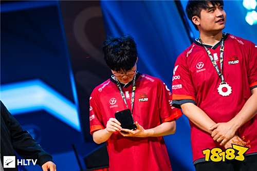 zhokiNg创造历史!成为第二位以双重身份夺冠的CS选手