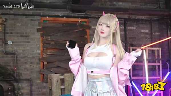 韓援Coser Yasal《妮姬》毒蛇COS驚艷亮相，媚眼如絲誘惑拉滿！