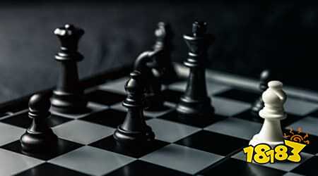 國際象棋殘局生死劫：你能看出白方如何三步絕殺？