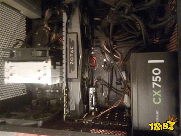 高檔公寓垃圾房撿出GTX1080+i7神機：比用12年的舊主機強10倍，裝塊硬盤直接爽玩！