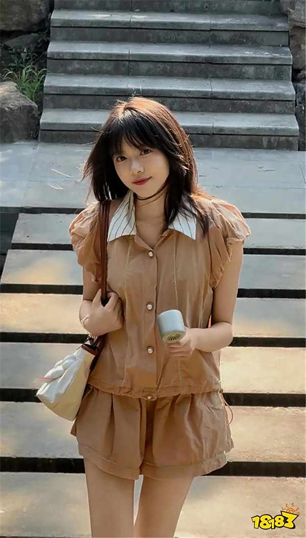 駱歆雙馬尾唱《哈吉米之歌》遭網(wǎng)友吐槽？網(wǎng)友評價都快40多歲的人還裝嫩！