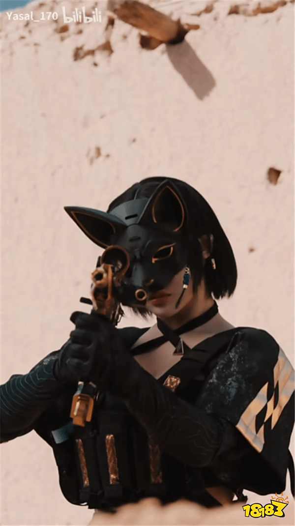 韓援Coser Yasal新Vlog美到窒息:銀川拍暗區突圍宣傳,埃及風又帥又甜,還和網友貼貼合影!