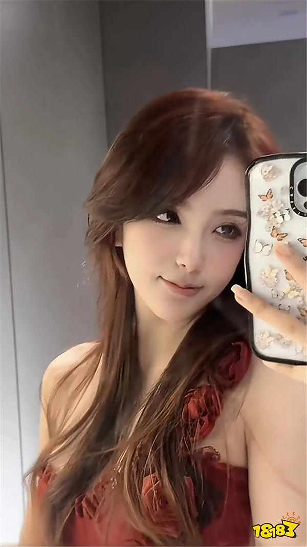 LPL解說Rita提“定制視頻”被噴圈錢,澄清是節(jié)日祝福后放話:造謠就發(fā)律師函!