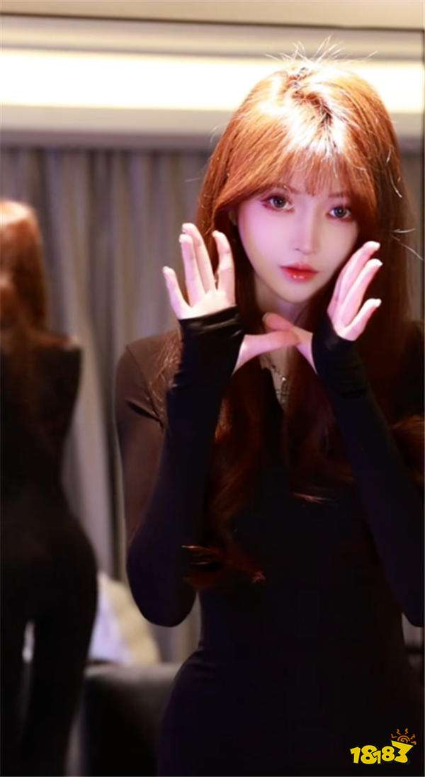 二次元女主播拒王校長50w+提成，曾拿1200月薪快餓死，父母催婚：嫁人才活得起？