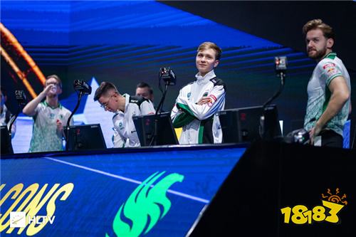 m0NESY专访:99朵玫瑰成最难忘礼物 Falcons剑指Major淘汰赛