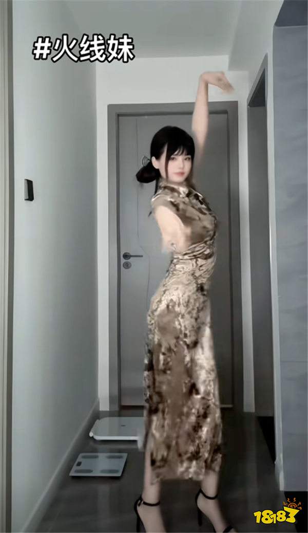 火线妹从游戏顶流沦落到卖烤肠?即将与呆妹儿合体去团播跳舞?!