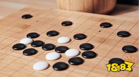 五子棋攻防技巧大全:从防守到反击,新手也能变高手
