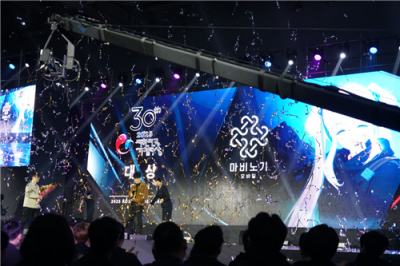 2025韩国游戏大赏揭晓：《玛奇 Mobile》三冠登顶，《卡赞》《P的谎言：序曲》各夺双奖