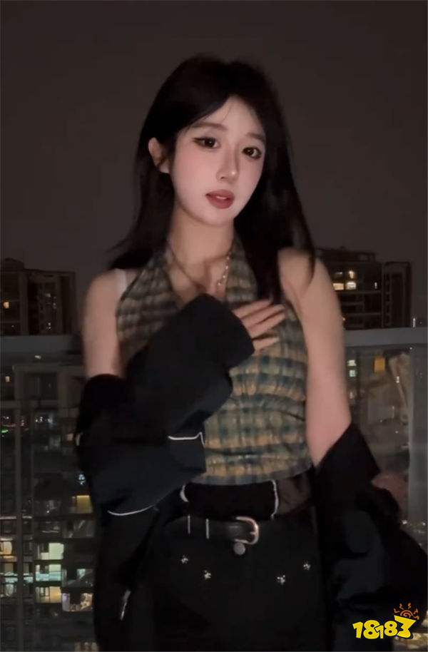 游戲主播呆妹兒被2壯漢深夜砸門拍隱私？！怒懟對方：想蹭我流量起號！