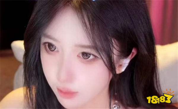 游戲主播呆妹兒被2壯漢深夜砸門拍隱私？！怒懟對方：想蹭我流量起號！