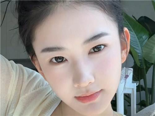哪些美女直播软件不用充会员就能看 2026看美女私密直播的软件免费版推荐