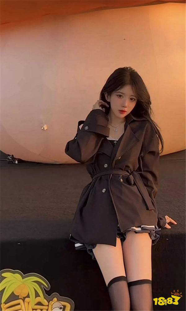 呆妹儿给大哥定制性感视频，顺手发粉丝群让白嫖，大哥怒怼：我出米凭啥别人免费看？