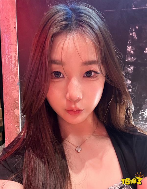 贤者时间？美女解说Kitty吐槽“男友”Hanssama沉迷LOL网瘾严重！