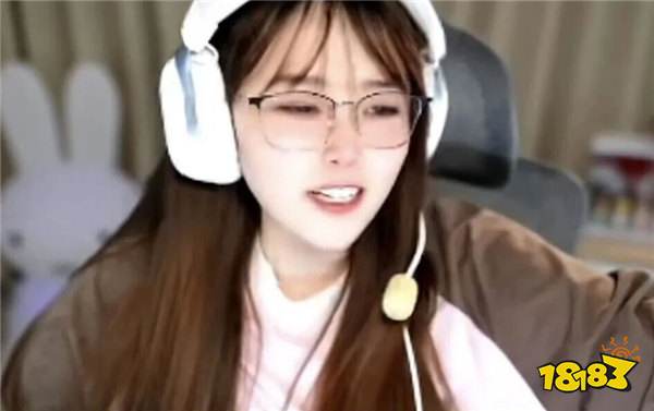 联盟初代一姐萌面酥曾线下见光S，如今却暴瘦30斤颜值大涨？！被曝偷偷生子？