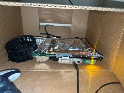 PS5 Pro主板裸板100美元购得 网友典当行奇遇记运行稳定