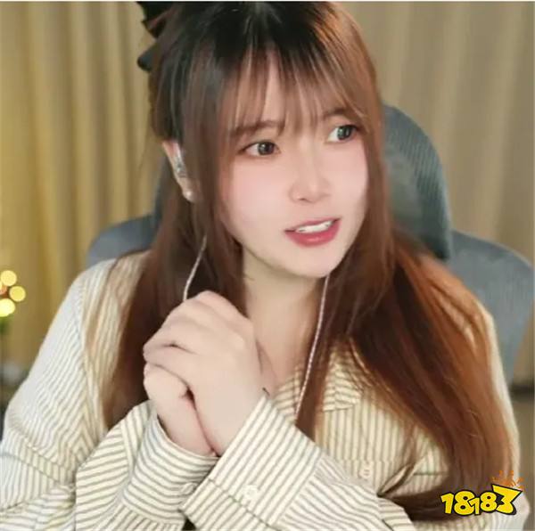 联盟初代一姐彻底摆烂？热度暴跌后疯狂减肥，直言瘦了就擦边打PK，网友怒劝：30多别折腾！