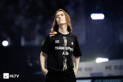 魔童签约故事:Spirit青训队如何说服donk祖母签下未来之星