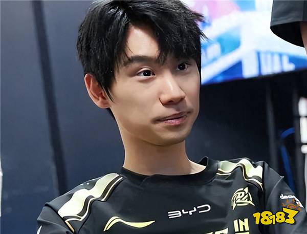 Doinb跨界参加DOTA主播赛因赛制不熟导致失误，当场反手扇自己耳光？ 