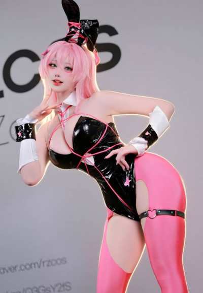 知名韩国Coser Yasal发布全新写真大片