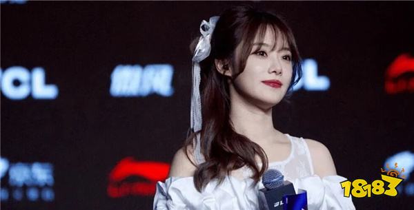 LOL前冠军Rookie官宣与小钰9年情断！被爆深夜私会女网红出轨？！