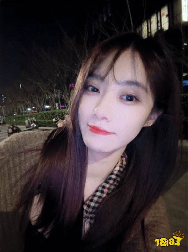 LPL主持小钰分手风波后首次更新日常，晒美食心情大好超洒脱！