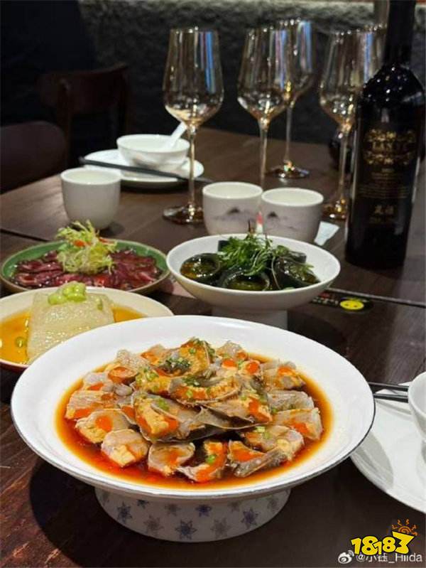 LPL主持小钰分手风波后首次更新日常，晒美食心情大好超洒脱！