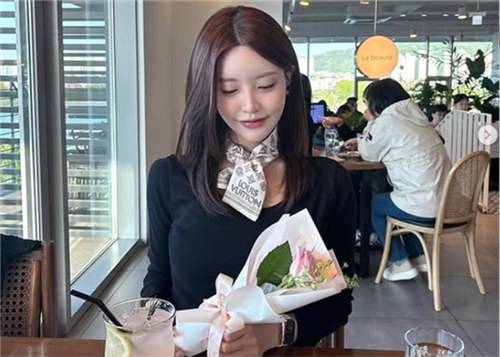 交新朋友必备的免费交友软件推荐 美女帅哥在线社交交友的app分享