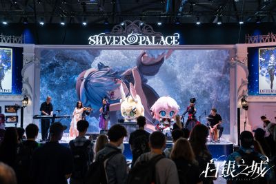 沉浸感拉满！《白银之城》震撼亮相2026科隆游戏展，超高还原展台与高颜值Coser惊艳全球玩家